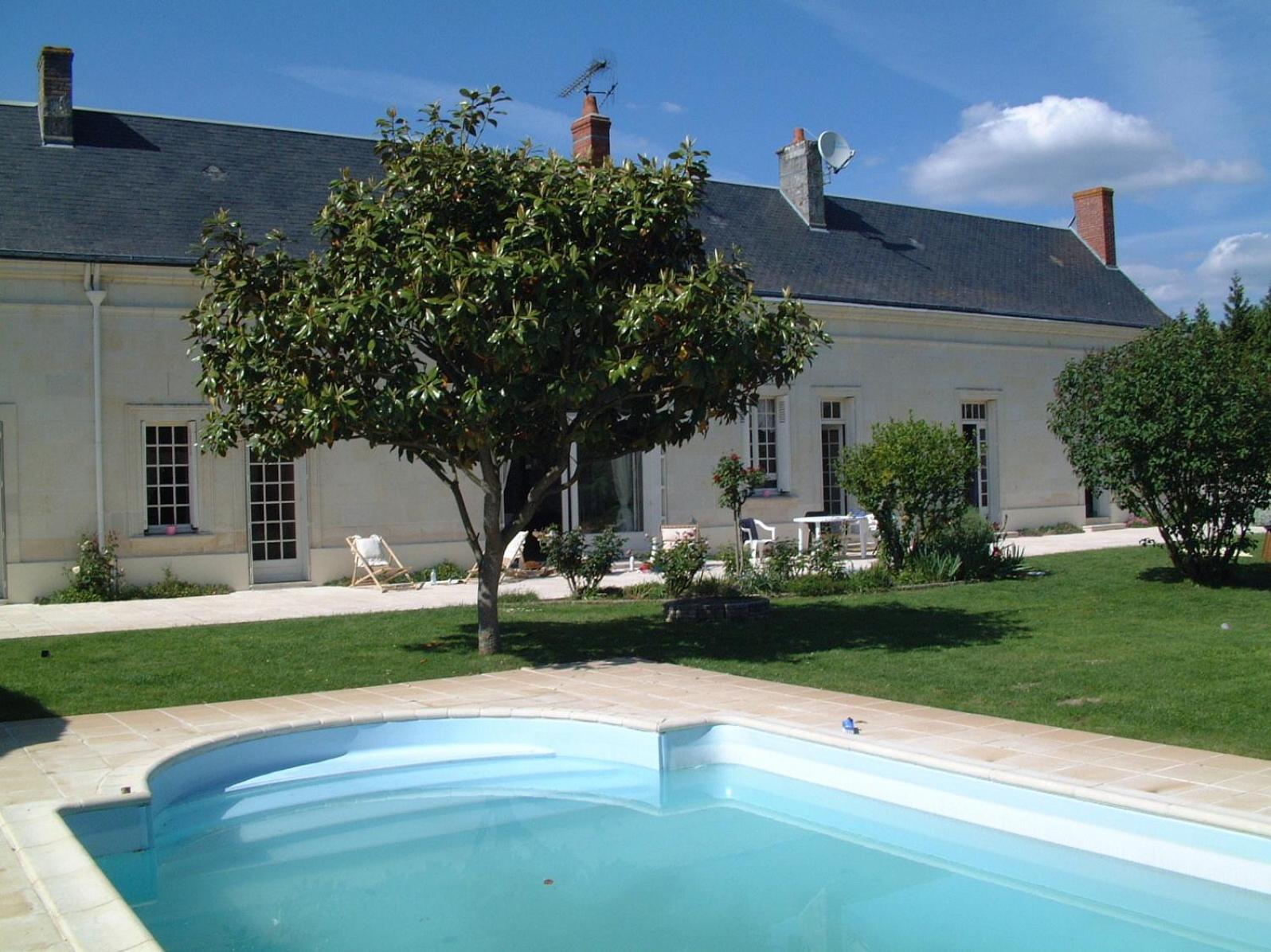 Le Clos De La Chapelle - Gite Les Glycines Kültér fotó