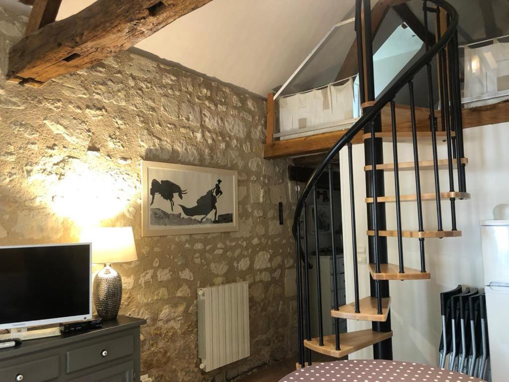 Le Clos De La Chapelle - Gite Les Glycines Kültér fotó